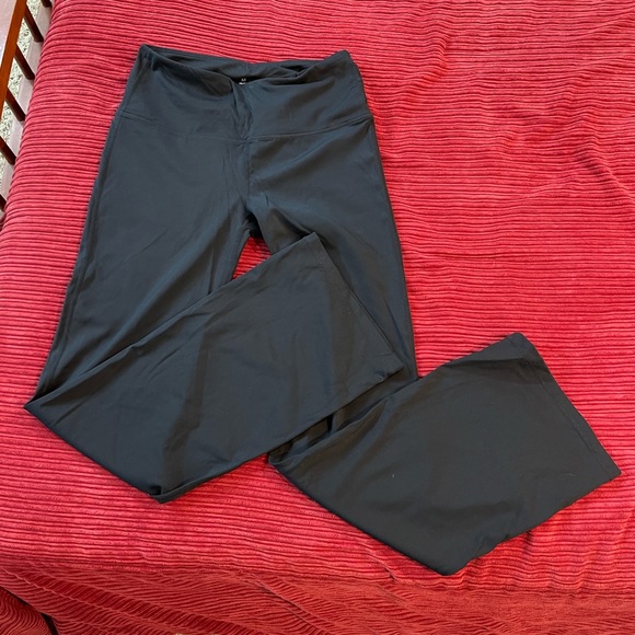 Flare Yoga Pants - Picture 3 of 4